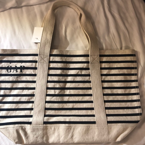 GAP Handbags - Gap Canvas Tote